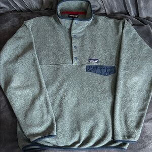 Patagonia Synchilla Gray Fleece with Navy Accents